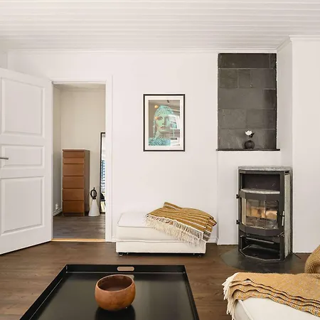 דירה Renovated Gem With Balcony In Street *