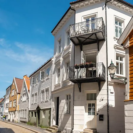 公寓 Renovated Gem With Balcony In Street 卑爾根